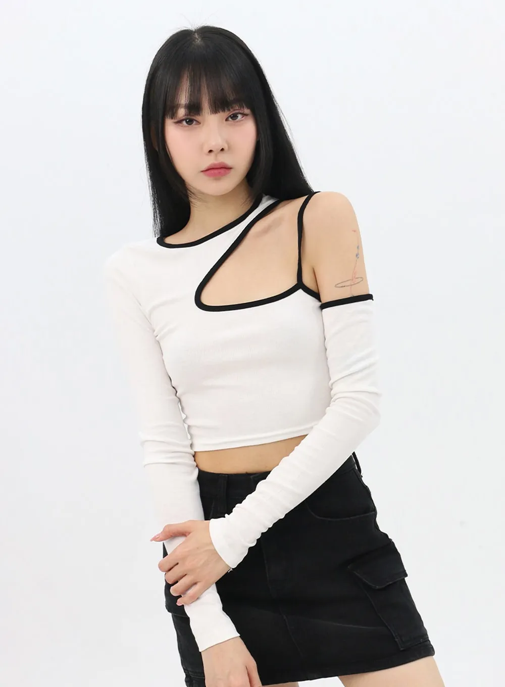 Asymmetrical Cut-Out Crop Tee IN310