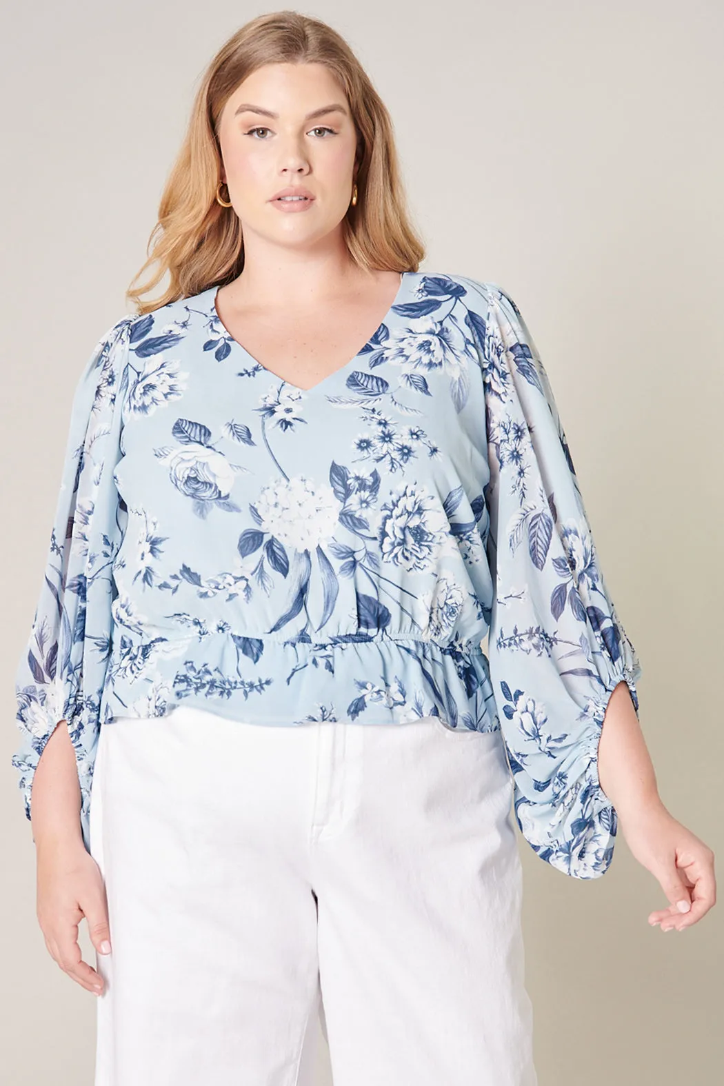 Cadaval Floral Ways Balloon Sleeve Blouse Curve