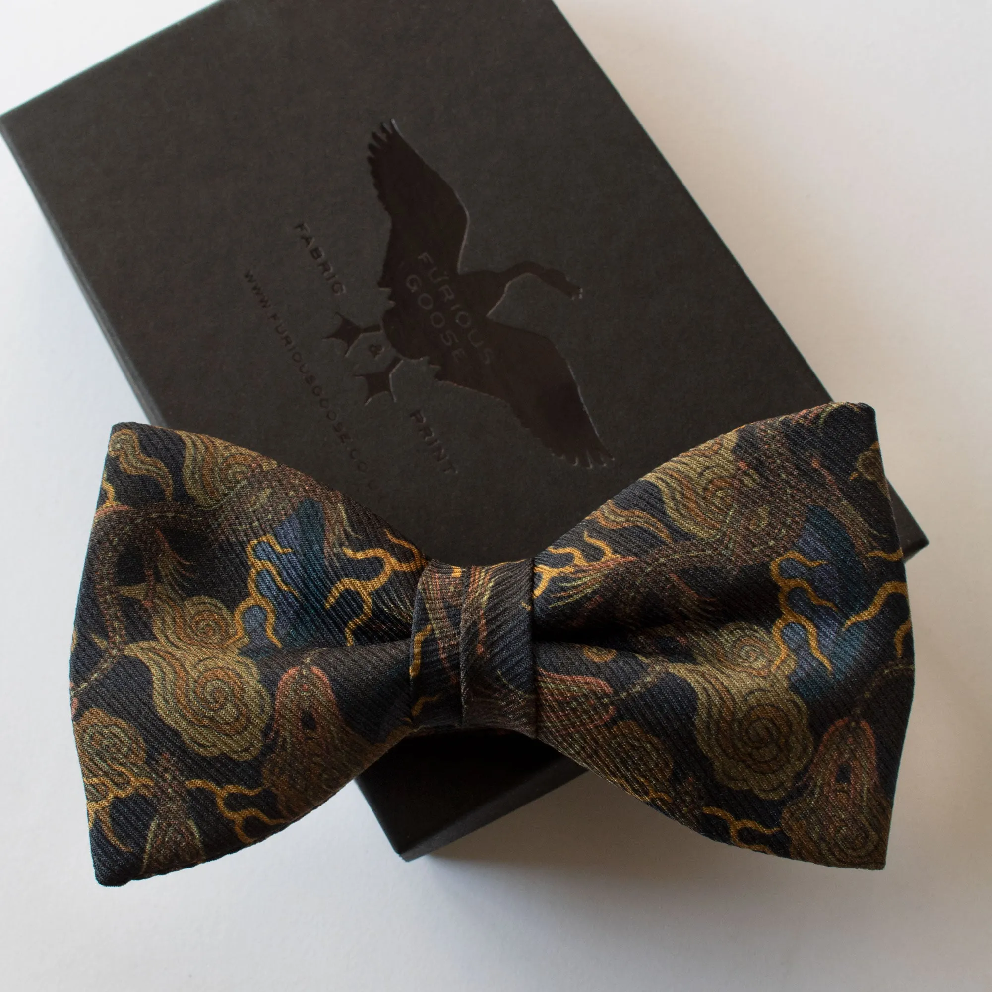 Dragon Bow Tie, Rex