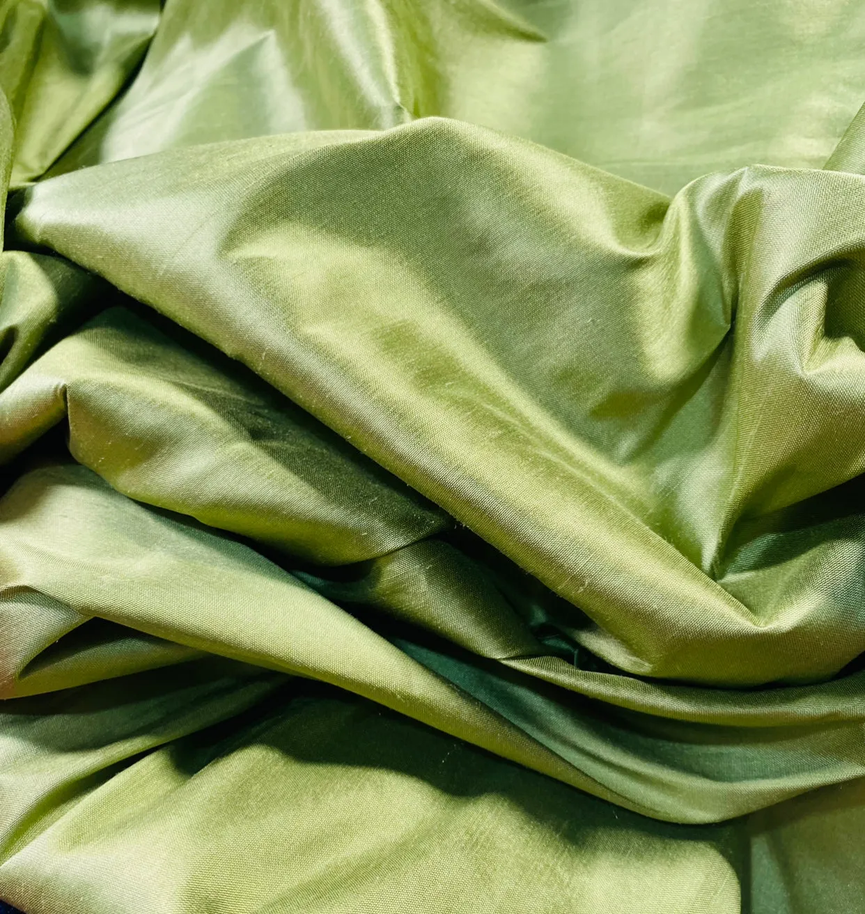 NEW Duchess Mable Designer 100% Silk Dupioni Fabric in Solid Leaf Green