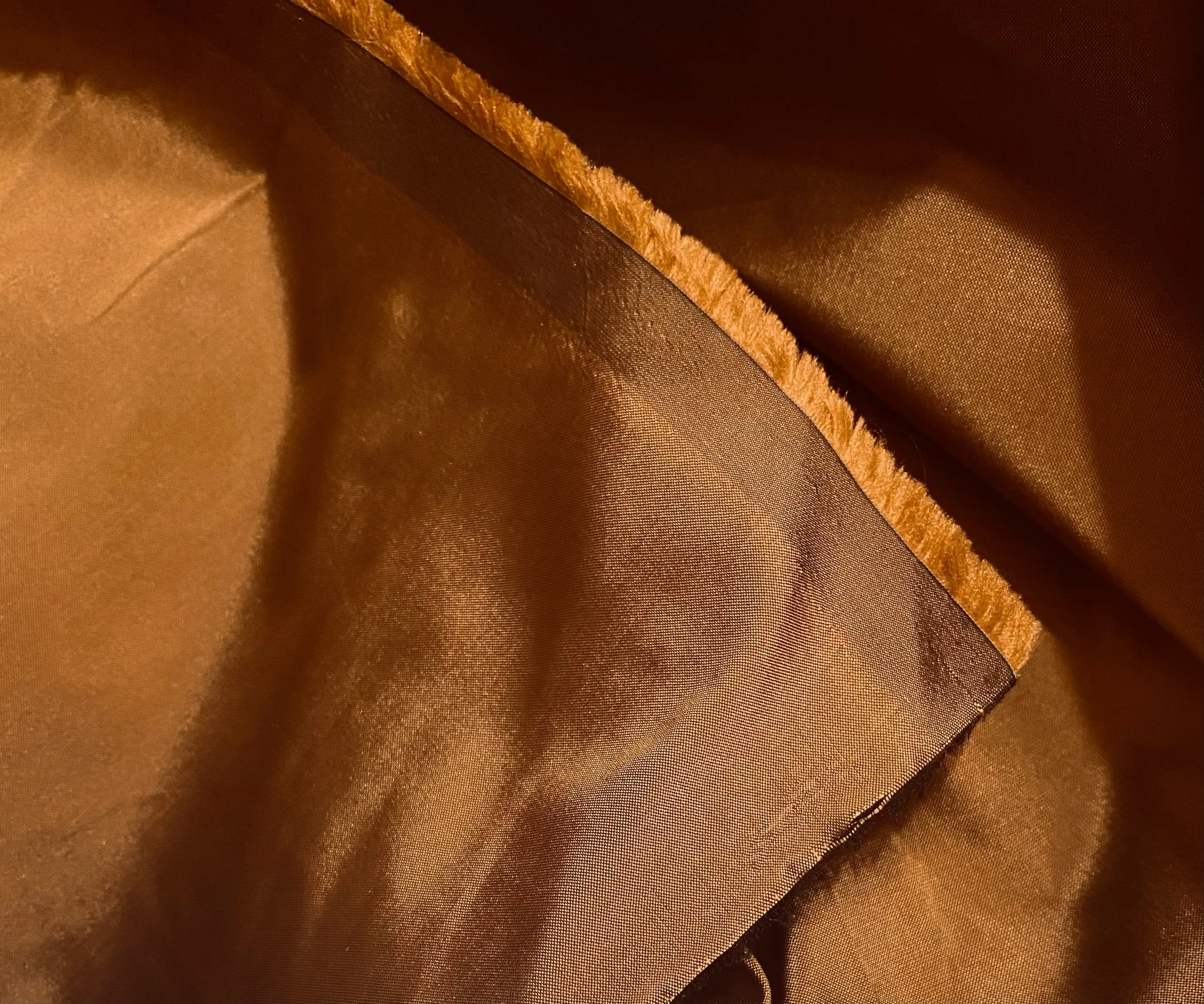 NEW Lady Frank Light Designer “Faux Silk” Taffeta Fabric Made in Italy Copper with Black Iridescence