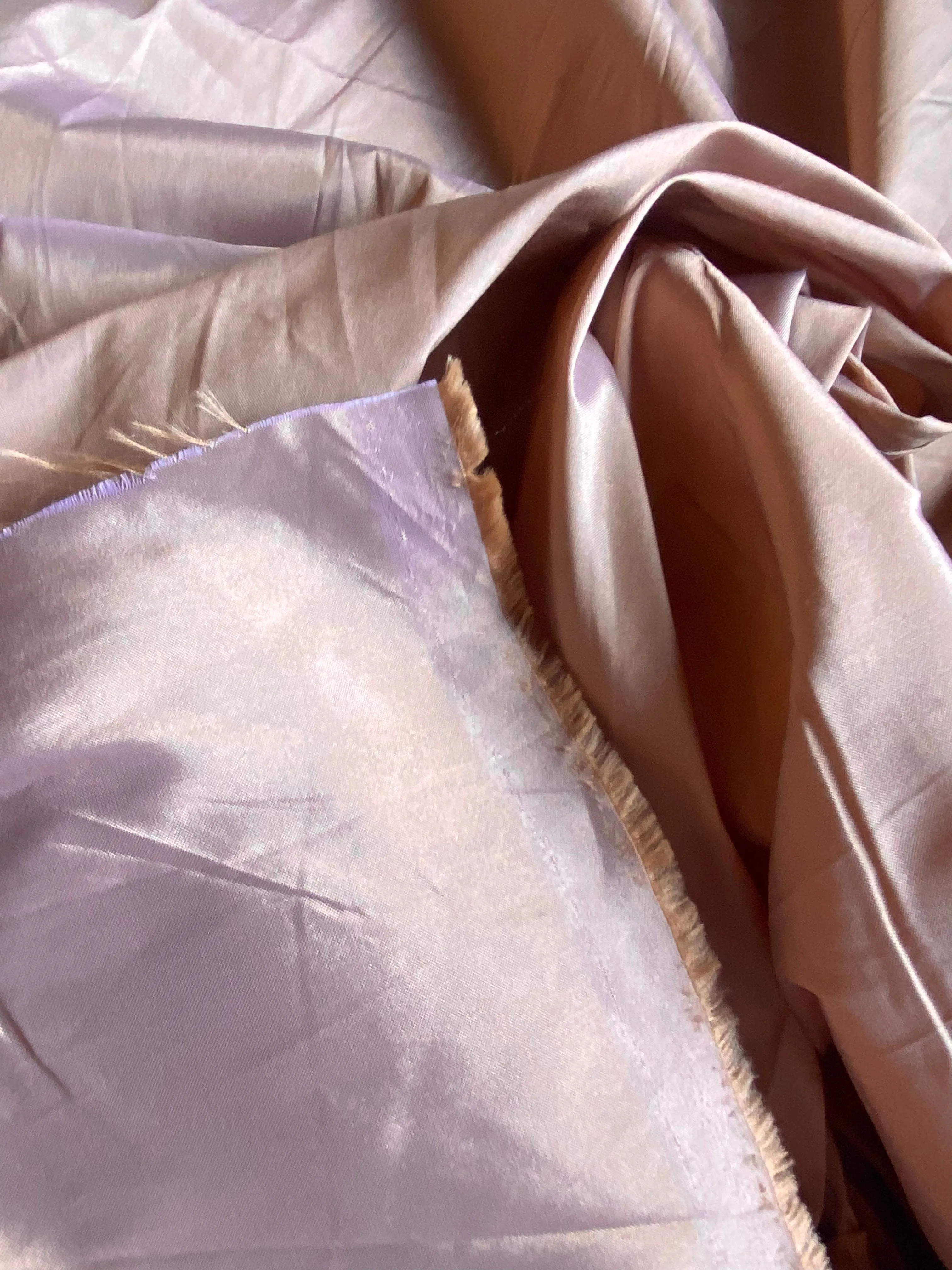 NEW Lady Frank Light Designer “Faux Silk” Taffeta Fabric Made in Italy Peach Gold with Lavender Grey Iridescence