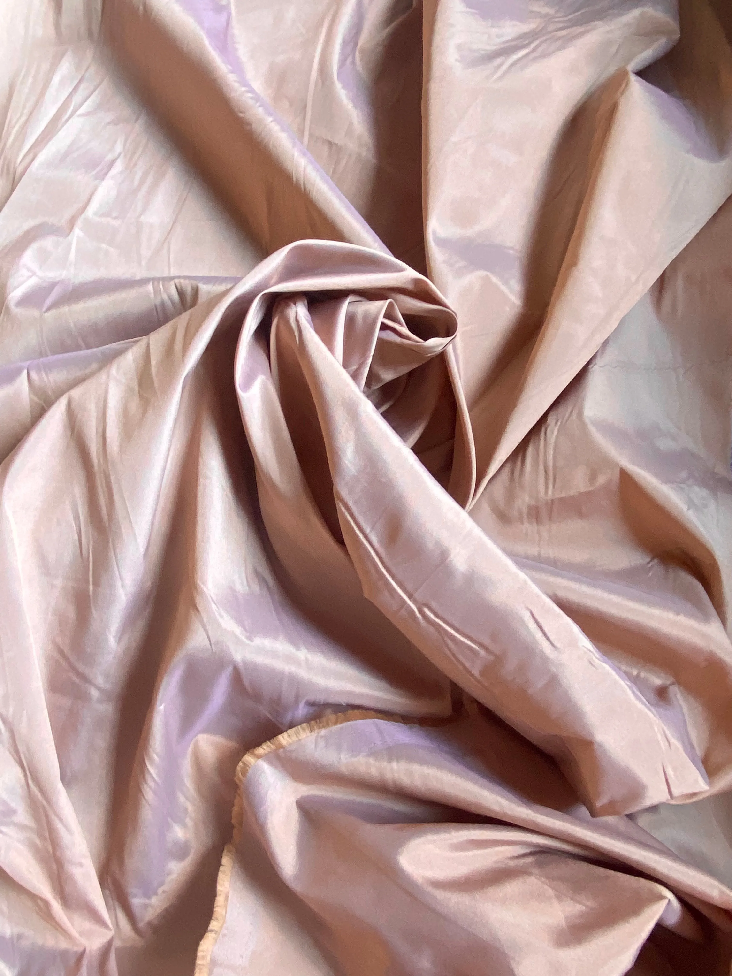 NEW Lady Frank Light Designer “Faux Silk” Taffeta Fabric Made in Italy Peach Gold with Lavender Grey Iridescence