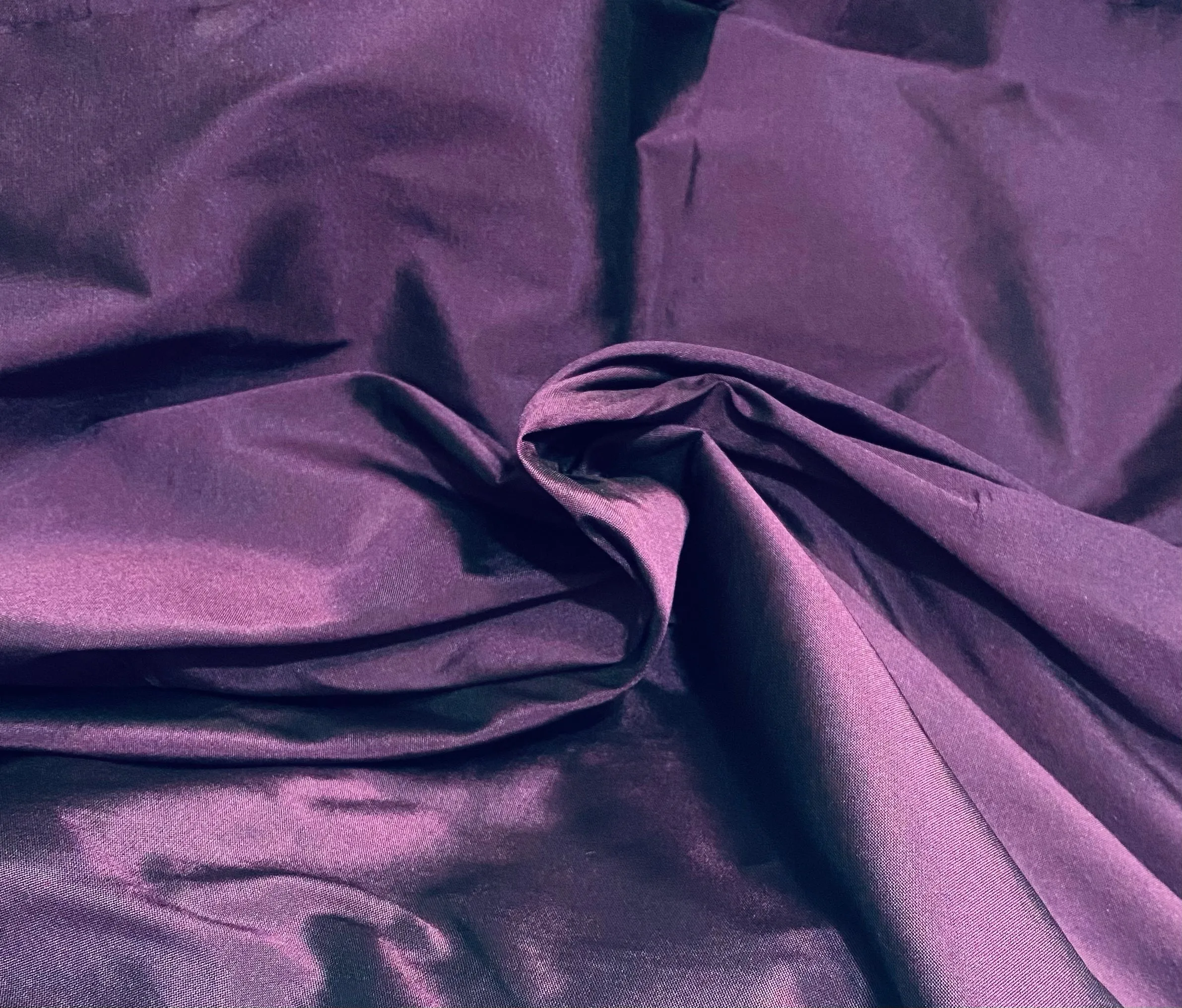 NEW Lady Frank Light Designer “Faux Silk” Taffeta Fabric Made in Italy Purple with Black Iridescence