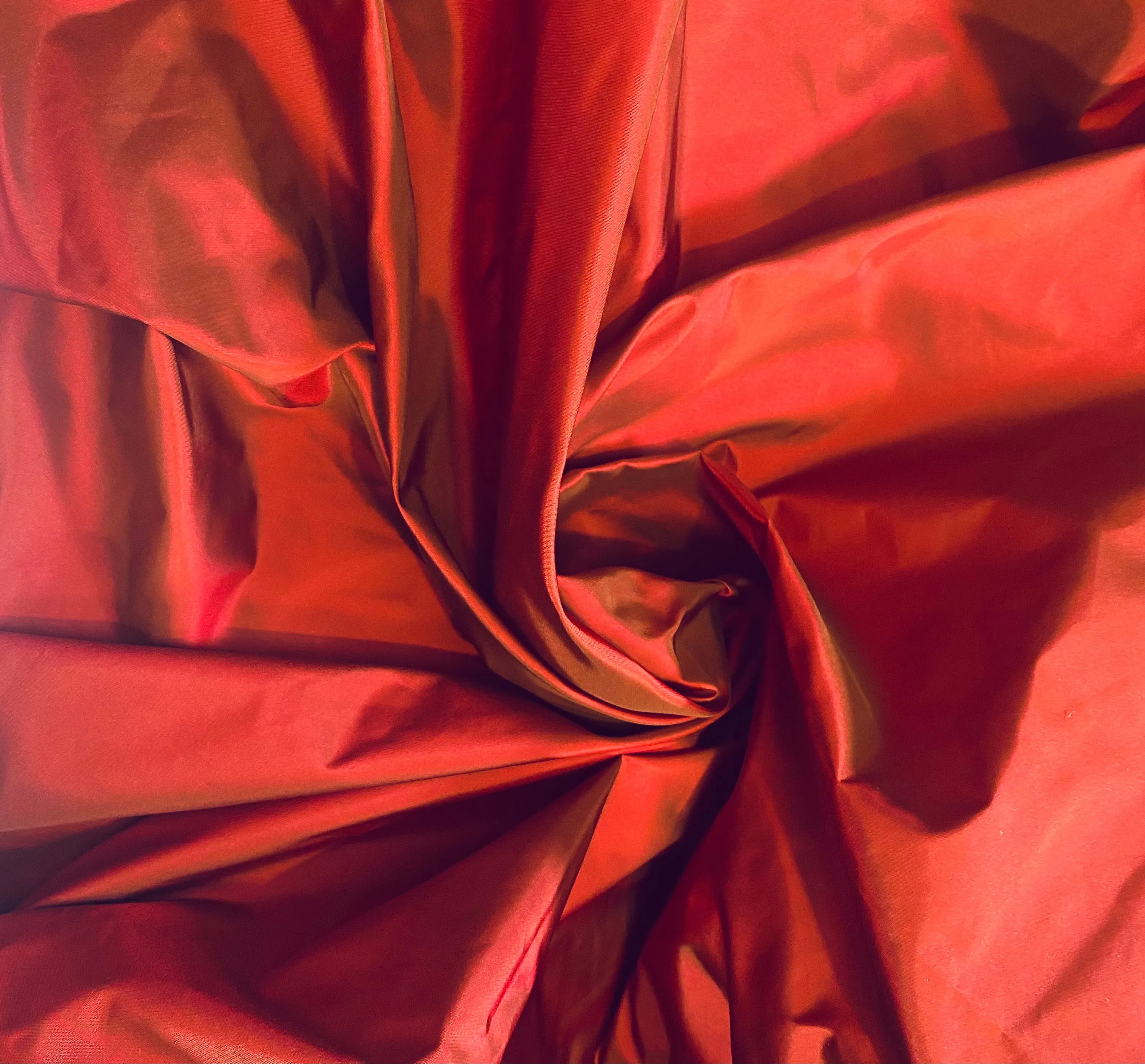 NEW Lady Lisa 100% Silk Taffeta Fabric Solid Red w/ Slight Gold Iridescence