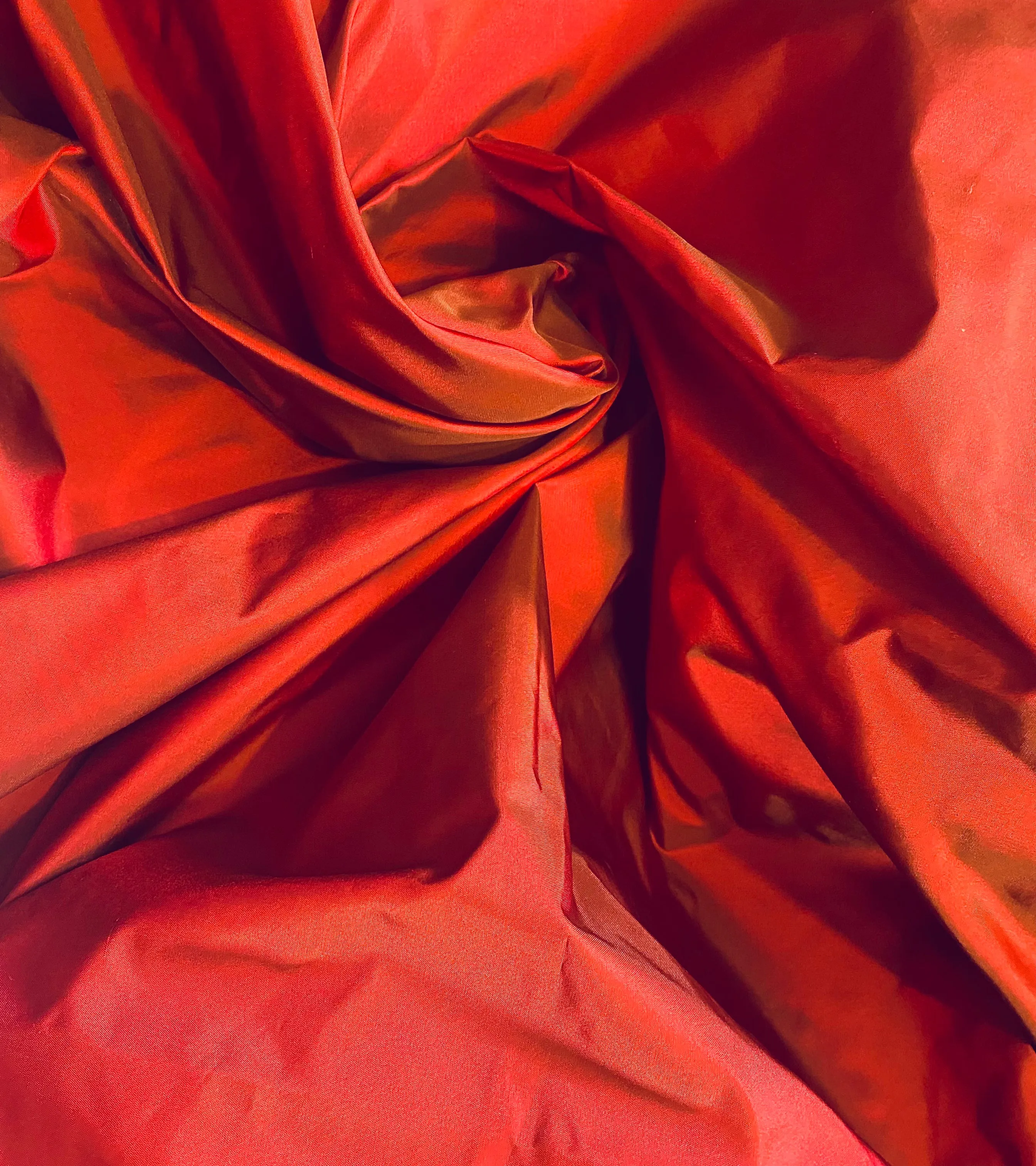 NEW Lady Lisa 100% Silk Taffeta Fabric Solid Red w/ Slight Gold Iridescence