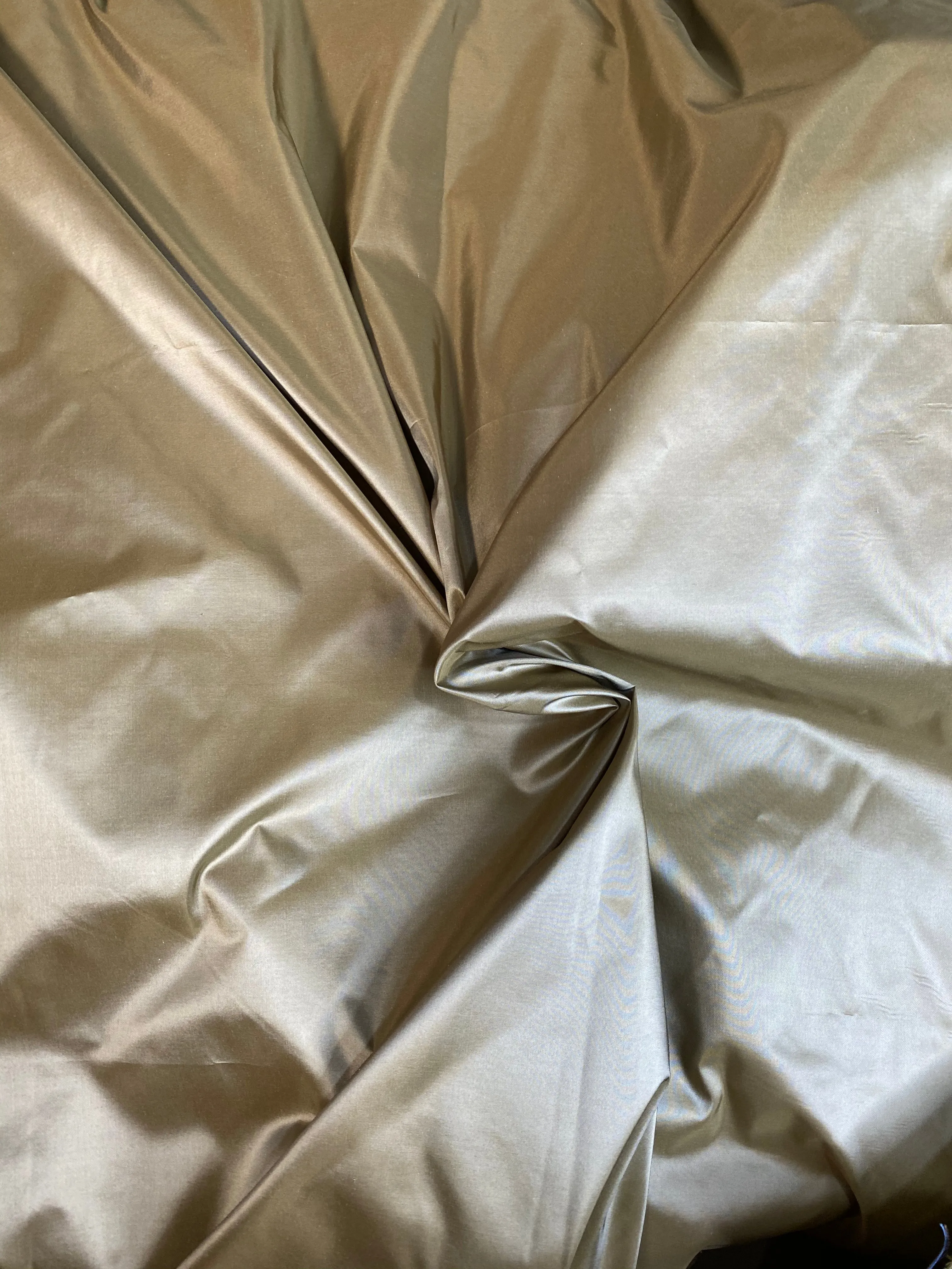 NEW Lady Lisa Designer 100% Silk Taffeta Fabric Solid Light Gold