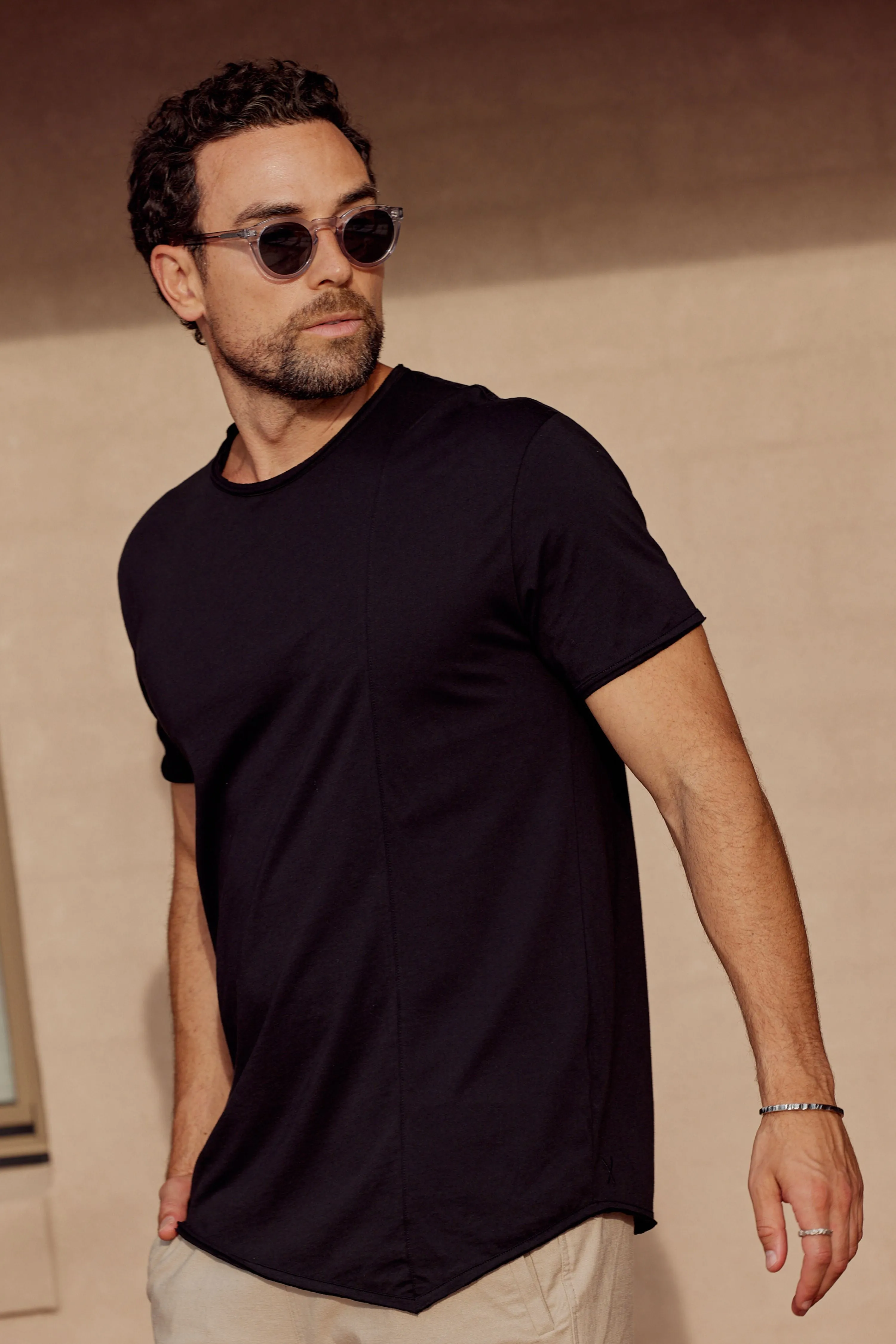 ST GEORGE TEE - BLACK